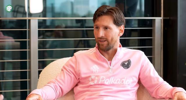 梅西：想过回巴萨，想踢世界杯