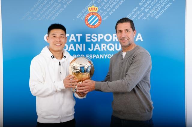 九游体育在线-2021中国金球奖揭晓 武磊再夺魁 王霜第四度捧杯