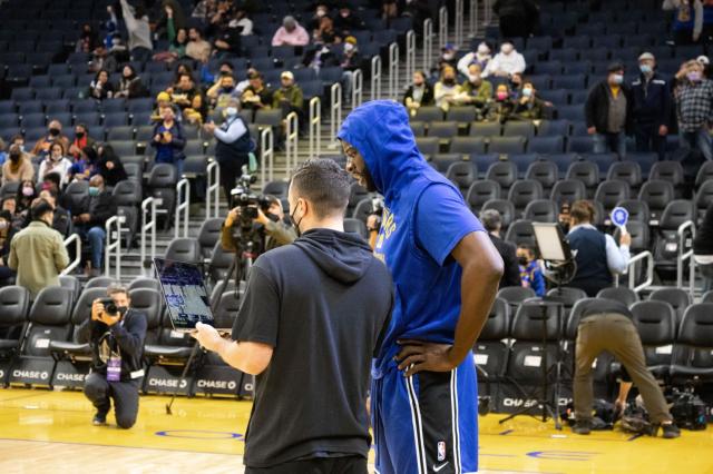 九游体育登录入口-【现场】勇士迎英雄回家 库里状态回暖带队继续前进